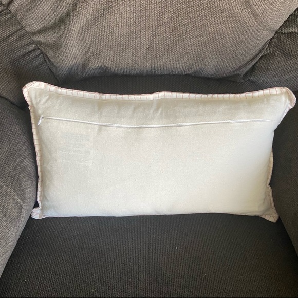 NWT Modern Dreams Pink “Love” Pillow - Picture 4 of 4